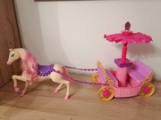 Koń z karetą dla lalki Barbie. 