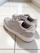 061 Jasnoszare skórzane buty Reebok 