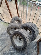 Sprzedam komplet kół trawiastych do mini traktorka.