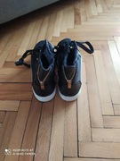 Sprzedam NOWE buty dla dziewczynki