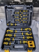 Zestaw wkrętaków magnetycznych 43 szt