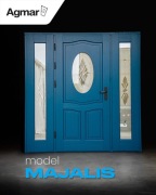 Piękne drzwi zewnętrzne z dwoma naświetlami