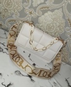 Elegancka biała, pikowana torba torebka na ramię, do ręki