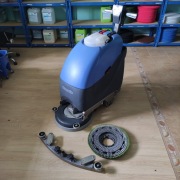 Szorowarka do mycia posadzek Numatic TTB 4045 - UŻYWANA WYSTAWOWA FV