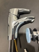 Bateria umywalkowa Hansa Sublime chrom 54092203 z korkiem