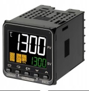 Regulator temperatury E5CC-RX3A5M-000 OMRON 100-240VAC