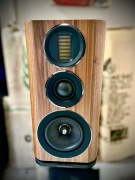 Kolumny podstawkowe Wharfedale Evo 4.2