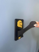 Wieszak na kask i ubranie 