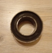 Tuleja metalowo gumowa tylnej belki Renault 19