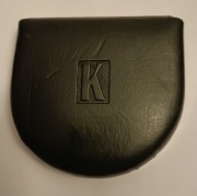 Portfel podkówka skórzany - z metalowym wzmocnieniem brzegu. Używany 