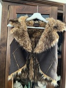 Kamizelka, damska futerko z kożuszkiem rozmiar 36 Amisu New Yorker