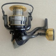 Kołowrotek HE6000 Metal Grip, Max Drag 8kg, Obrotowy, Aluminiowa Szpula