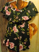 New Look: czarny w róże letni kombinezon hiszpanka 38