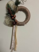 Ręcznie wykonany wianek świąteczny