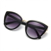 Eleganckie okulary damskie cat eye czarne złote detale gradient UV400 