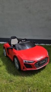 Samochód Audi r8 akumulator