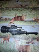 Luneta UPO - 2 pryzmatyczna z podświetl. trytowym z montażem na szynę 12 mm