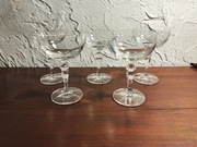 Ciekawe stare  kieliszki do szmpana martini Vintage