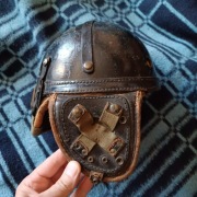 Kask Orzeszek Hełmofon, hełm czołgisty z epoki PRL-u  