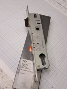 Zamek wpuszczany KFV 92/25 WB uniwersalny nierdzewny drzwi PCV RES 49-PZW