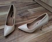 LAKIERKI BEŻOWE VICE'S ROZ. 37,wkładka wew. 24 cm