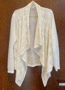 Lekka narzutka ZIZZI letnia koronka plus size 48/50 kremowa wesele komunia