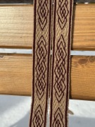 Wełniany pas, Krajka tkana na tabliczkach, entwined knots