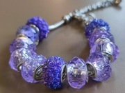 Bransoletka w fioletowej tonacji 