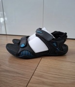 Czarne sandały Feewear 38