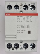 ABB ESB 40-40 40A 230V Stycznik modułowy 4P uzywany