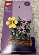 Lego 40683 - kompozycja kwiatowa na kratce