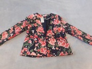 Żakiet w kwiaty zapinany na haftkę