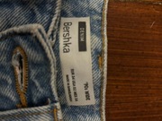 Niebieskie jeansy Bershka rozmiar 34