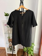 Czarna lniana sukienka ze złotym akcentem 30% len