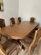 Stół rozkładany plus 10 krzeseł 