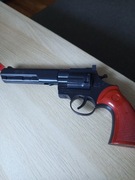 Pistolet na kapiszony leciutki plus 5 paczek kapiszonów gratis