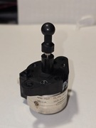 SILNICZEK REGULACJI LAMPY XENON AUDI A6 C6 169439-00