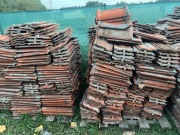 dachówka ceramiczna z rozbiórki domu