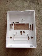 Delta Core uchwyt do sterownika pokojowego bezprzewodowego na ścianę 