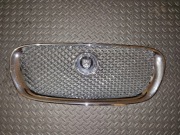 Atrapa grilla jaguar xf 