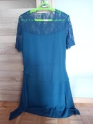 Elegancka sukienka damska z koronką niebieska