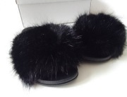 Klapki z naturalnym futrem 38