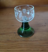 Kieliszek remer na zielonej stopce