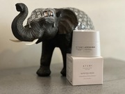 Krem odżywczy Atomy