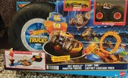 Hot Wheels Monster Trucks Opona – Kaskaderska arena Zestaw do zabawy GVK48