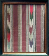 Kilim huculski (liżnik) oprawiony w ramę.