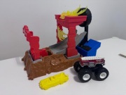 HOT WHEELS Monster Truck Ogniska demolka Arena Smashers 