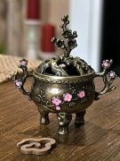 Kadzielnica vintage kwiat wiśni kadzidła 