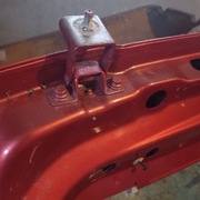 Zawiasy klapy tylnej clio 4 kombi