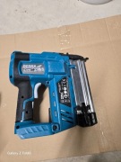 Gwoździarka zszywacz Dedra